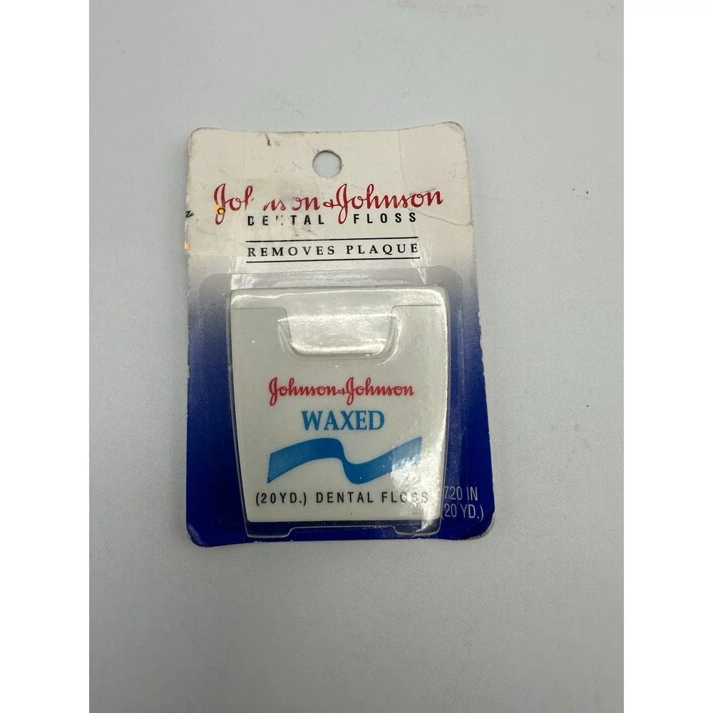 Vintage Johnson‎ & Johnson Waxed Dental Floss 20 Yards Sealed NOS